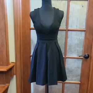 Elegant Black Sleeveless Dress